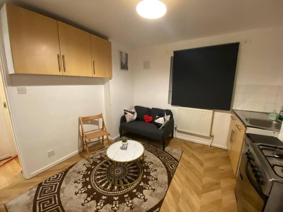 2 Bedroom Flat Camberwell Grove Londýn Exteriér fotografie